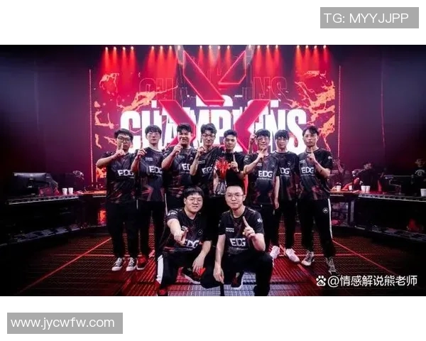 杭州足球队逆袭之路：挑战赛中的拼搏与荣耀故事