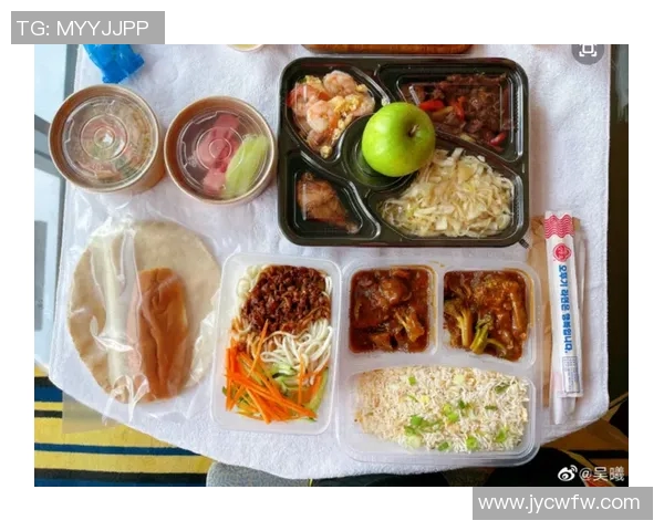 足球明星们的盒饭时刻大揭秘吃饭背后的趣事与故事全记录